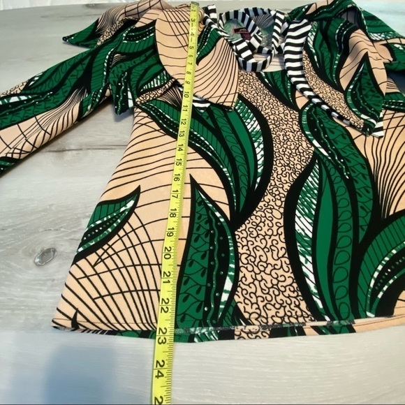 SylviaMollie Tracey Petal Blouse, Bold Maximalist Green/Black/Pink, size 2 - Picture 10 of 10